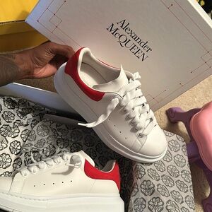 Alexander McQueen size 39.5